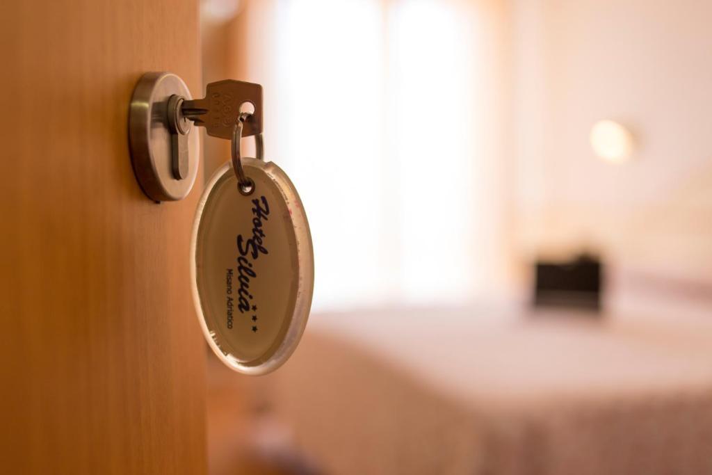 Hotel Silvia Misano Adriatico Pokoj fotografie